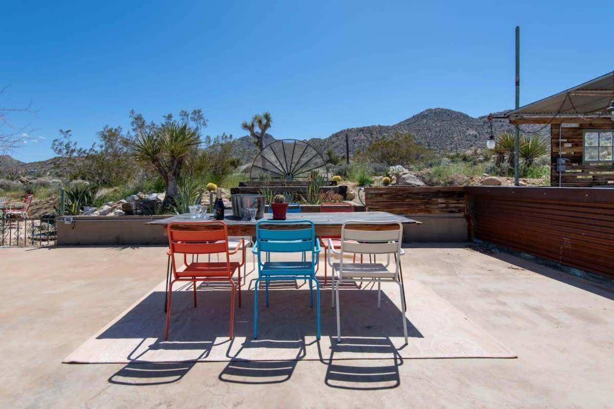 Renovated Lodge - Room 2 With Pool Access Joshua Tree Exterior photo